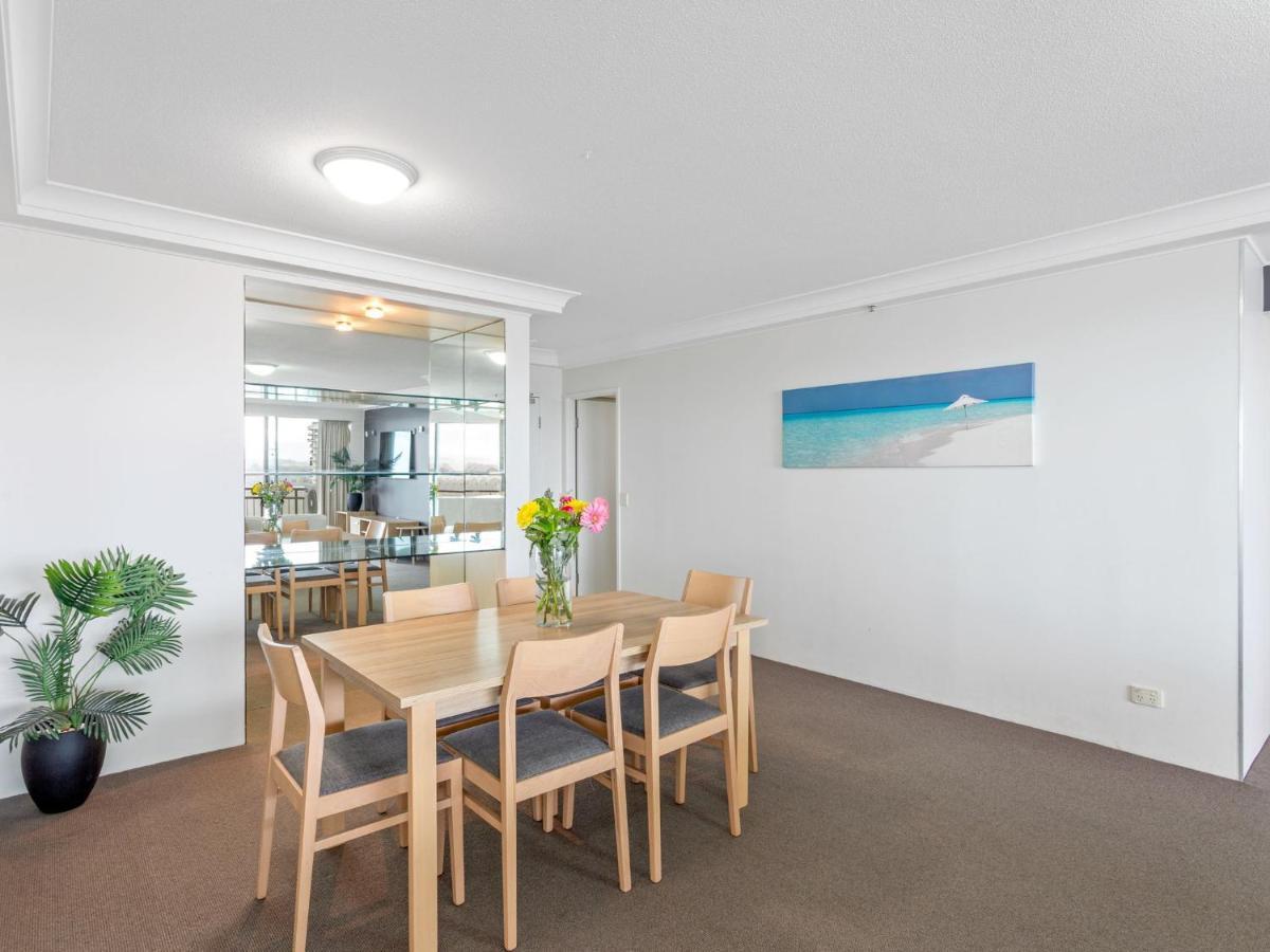 Crown Towers Superior 3 Bedroom Apartment - Coasthm Голд-Кост Экстерьер фото